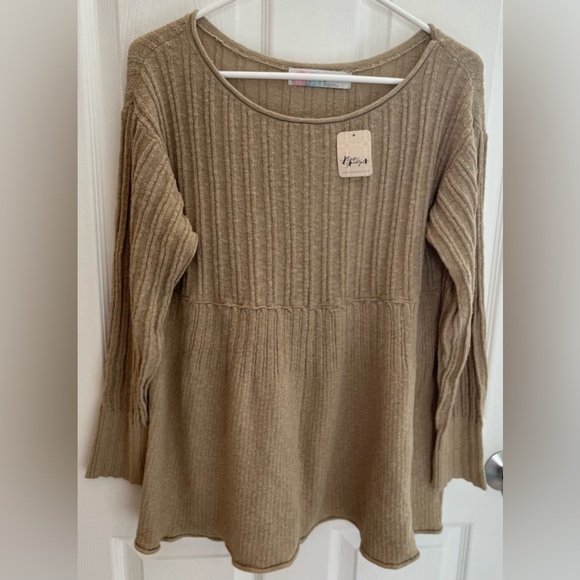 Free People Women’s Sweater, Size XS (oversized) NWT - Picture 1 of 6